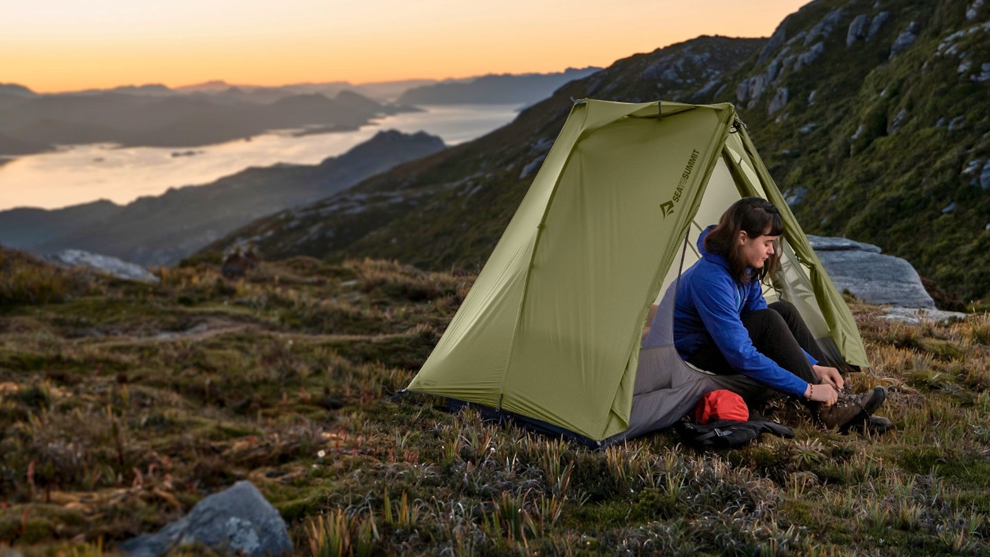 Hiker camping in a Sea to Summit Alto TR1 Plus
