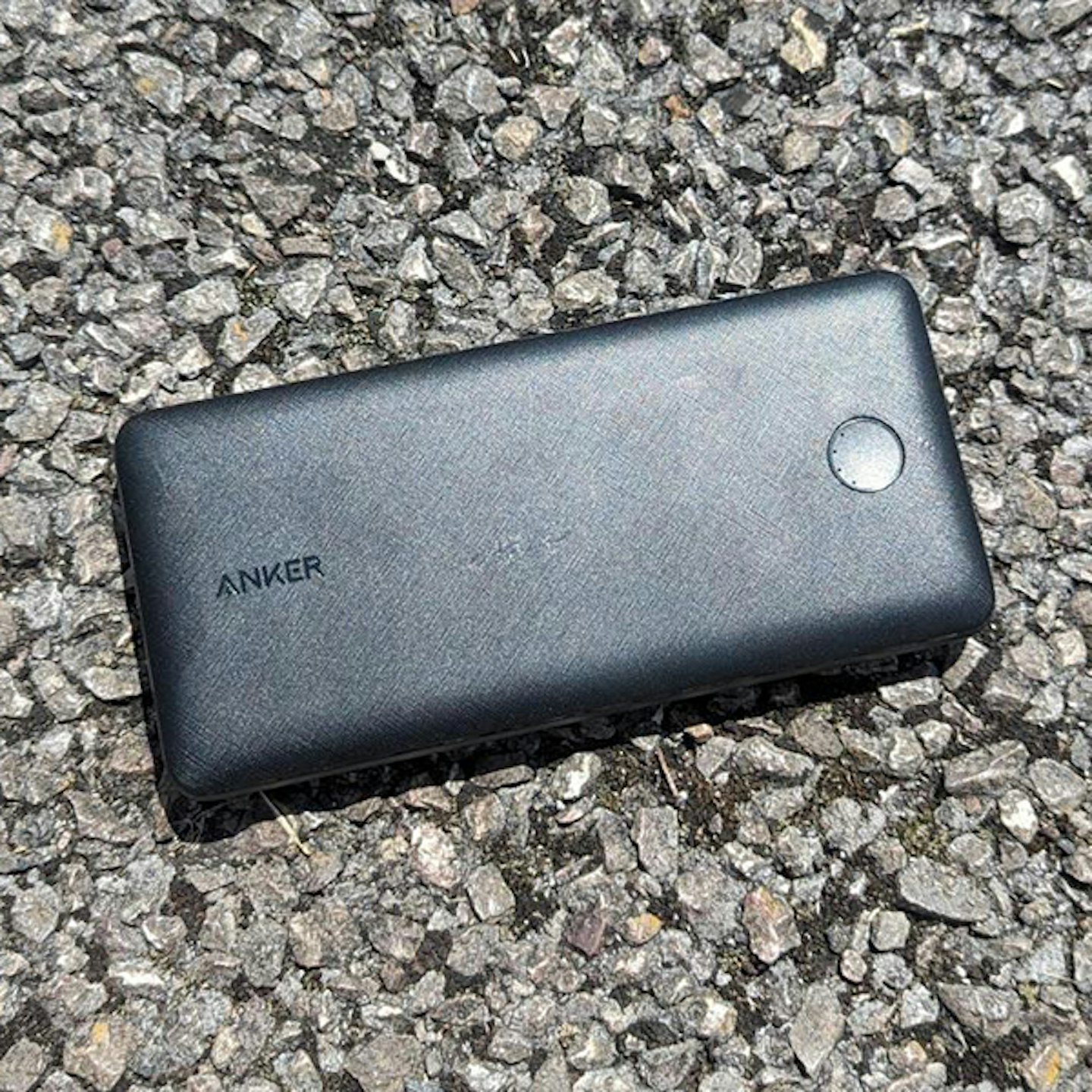 Anker 525 powerbank love trails camping essential