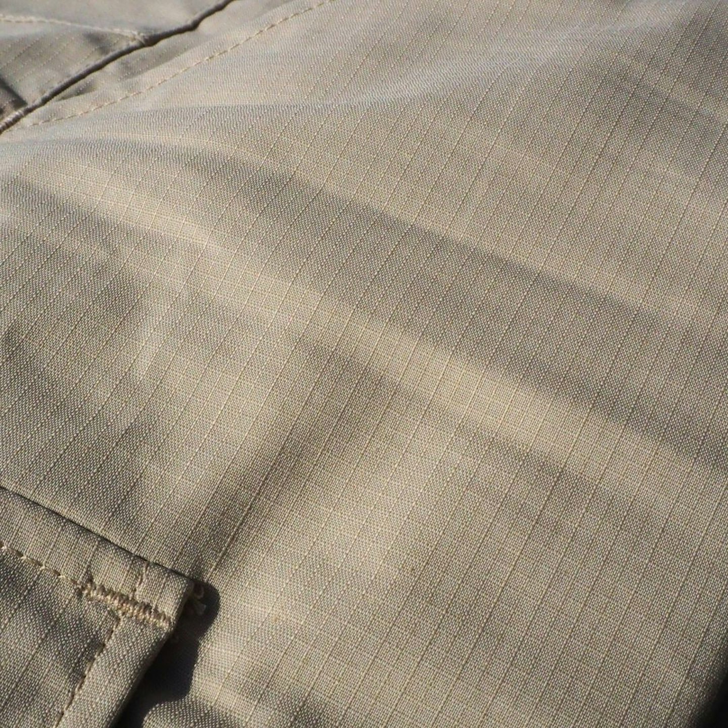 Closeup of Fjallraven Vidda Pro Lite Shorts fabric