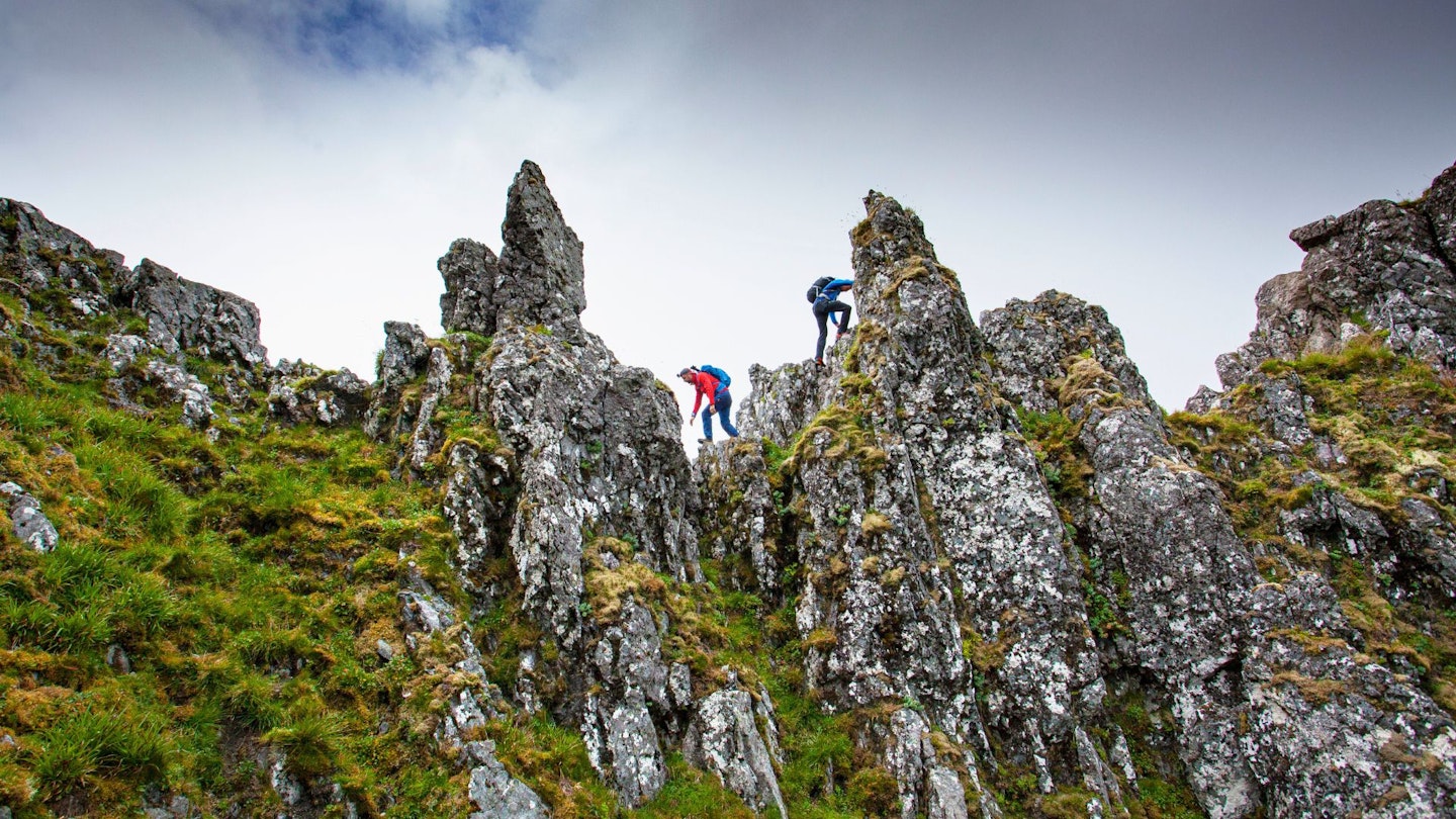 Traversing the Crazy Pinnacles, Aonach Eagach Glen Coe