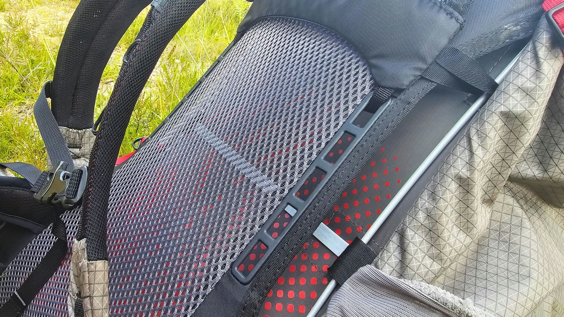 Osprey AirSpeed back system