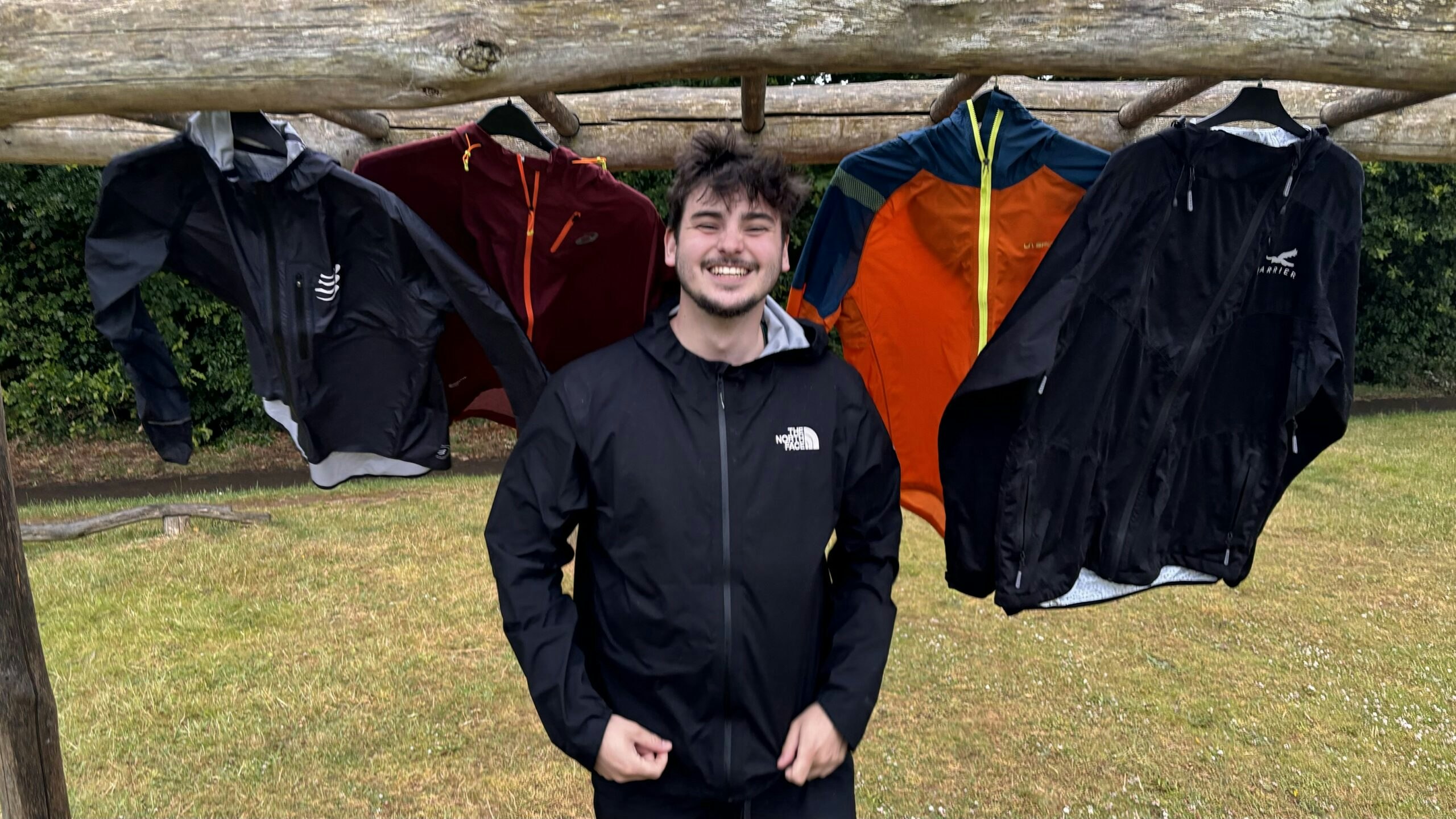 Wind blowing waterproof running jackets