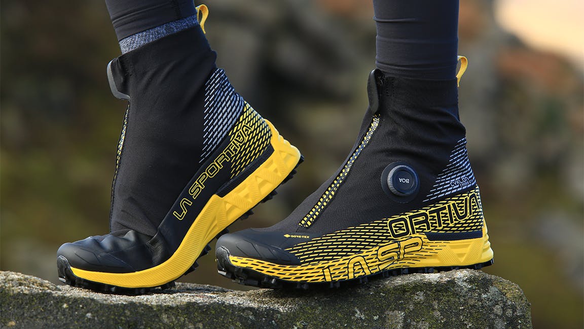 high top trail running shoes