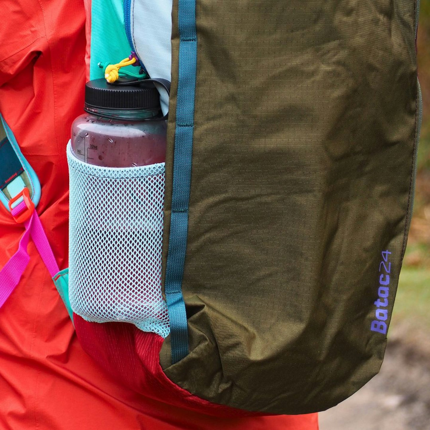 Cotopaxi Batac 24L Backpack drink bottle sleeve
