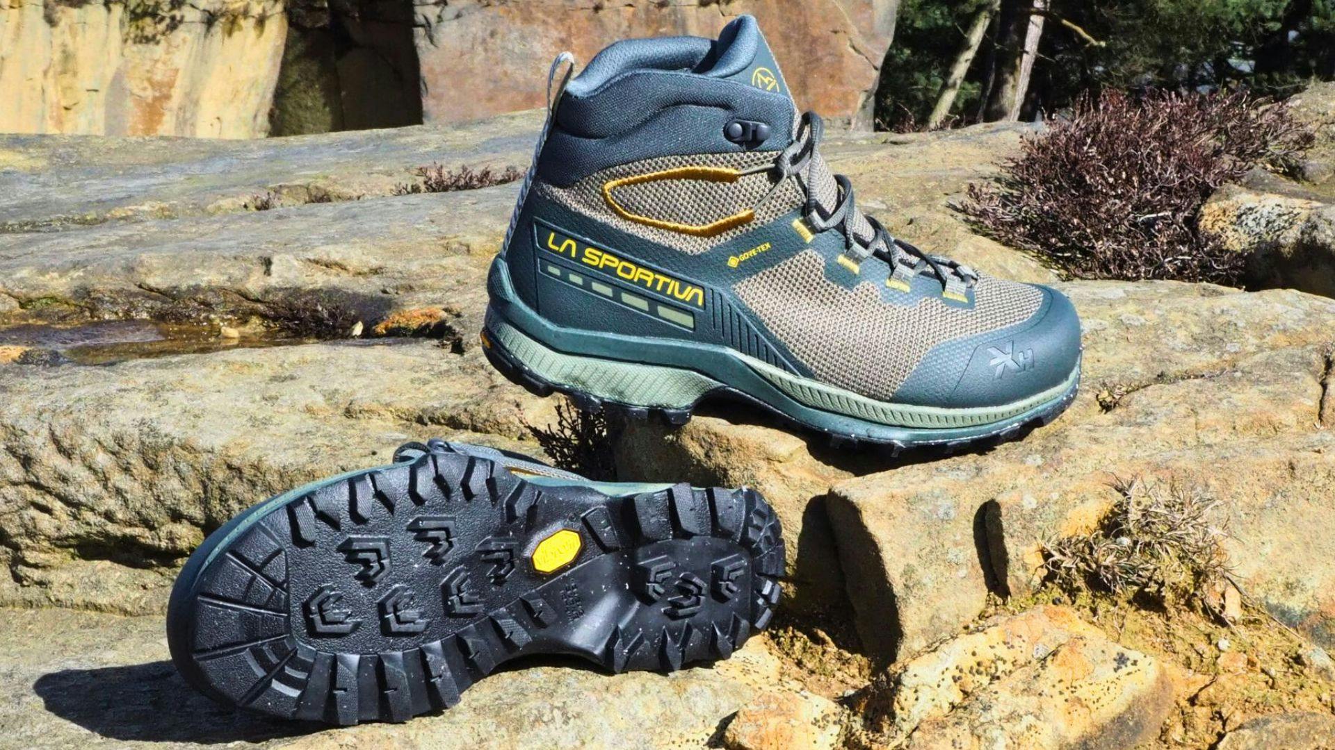 Light 2024 hiking boot