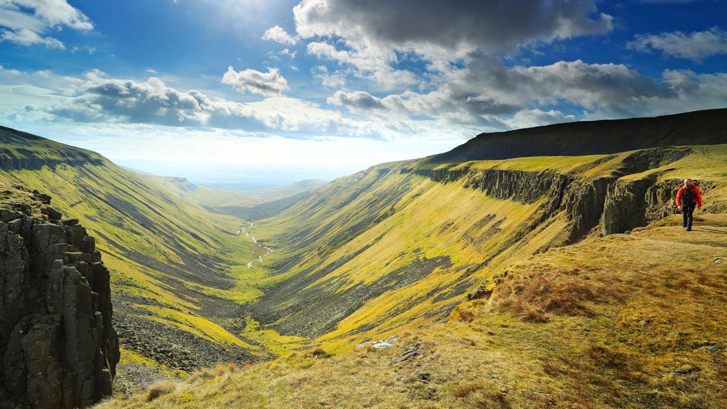 Pennine Way High Cup Nick