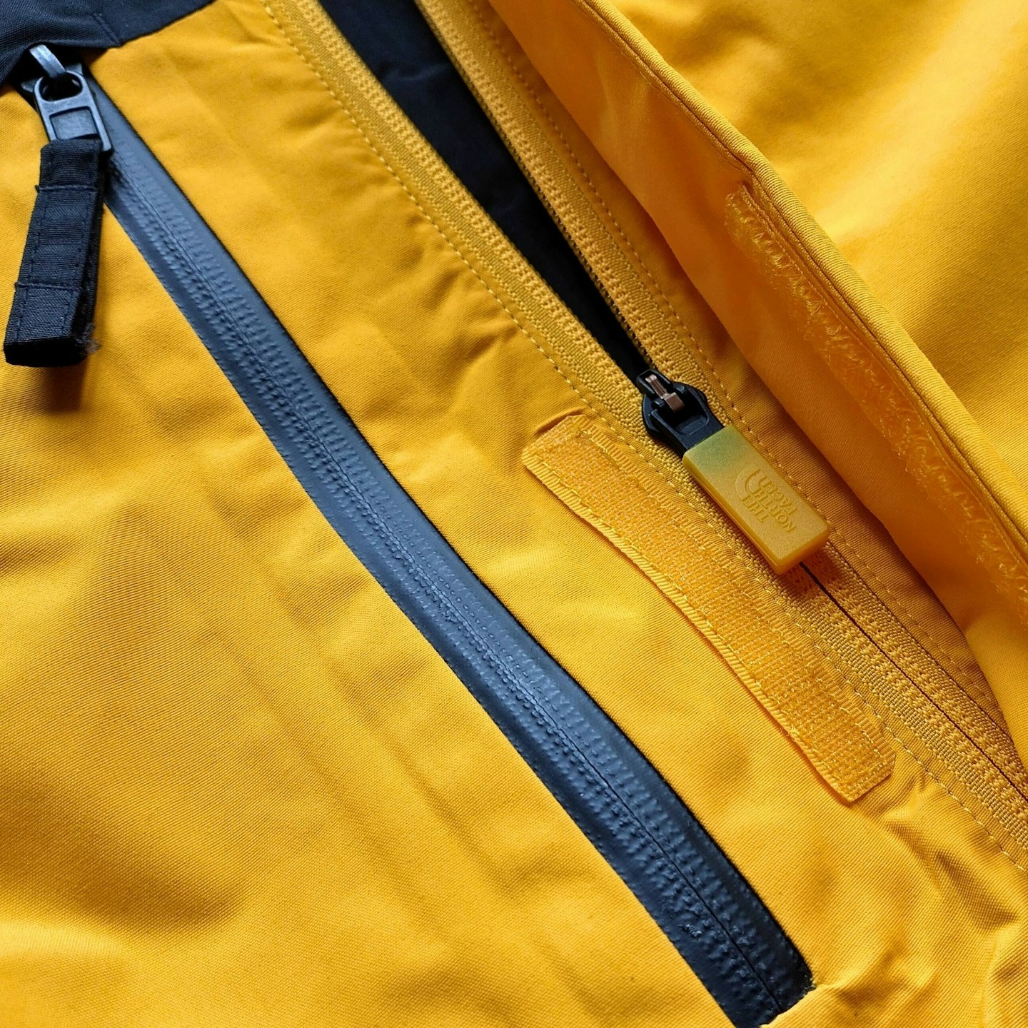 The North Face Freedom Insulated Jacket stormflap