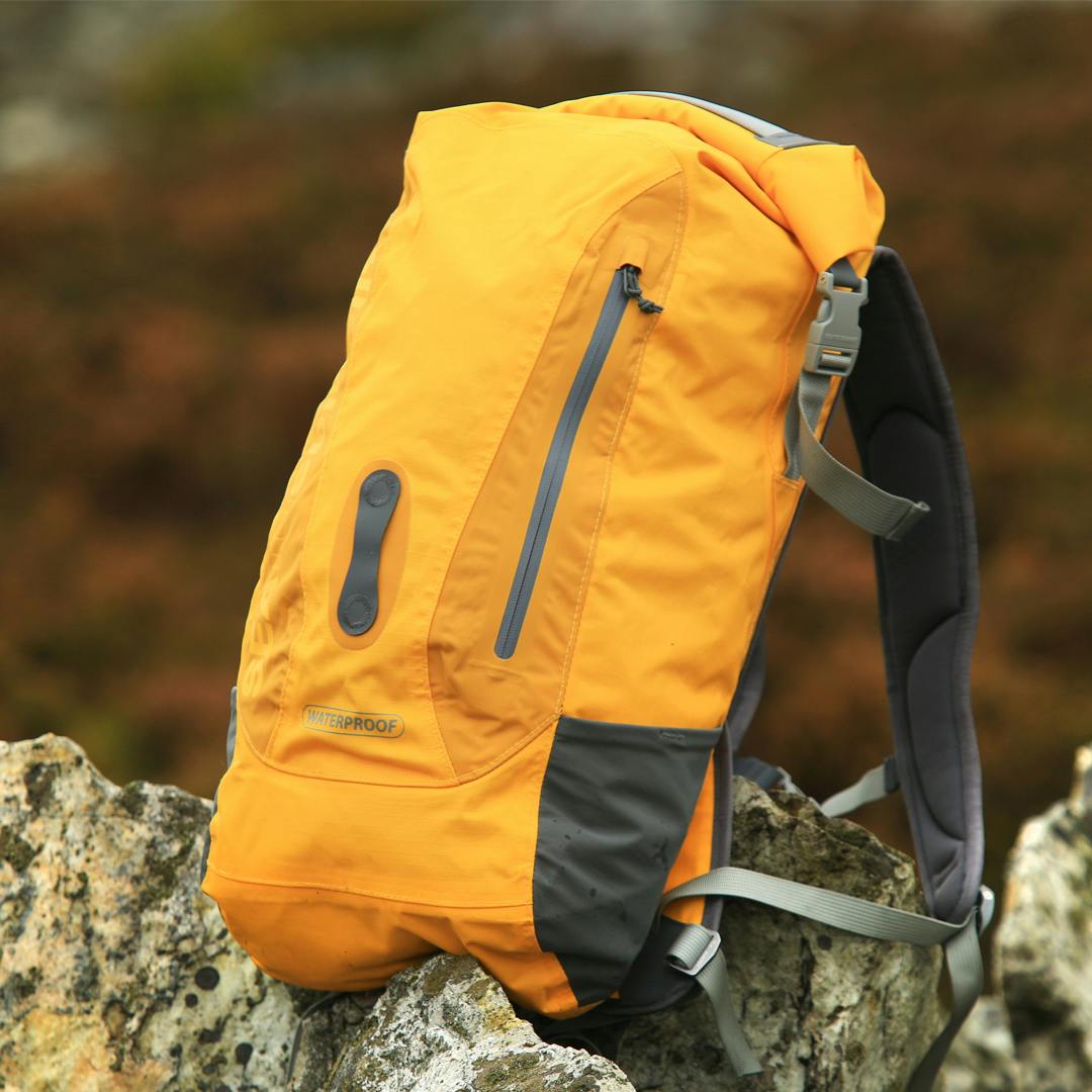 Sea to 2025 summit dry backpack