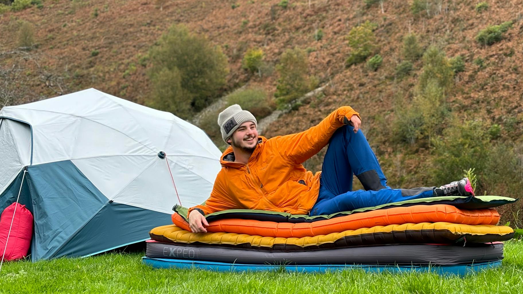 Camping mats hotsell to sleep on