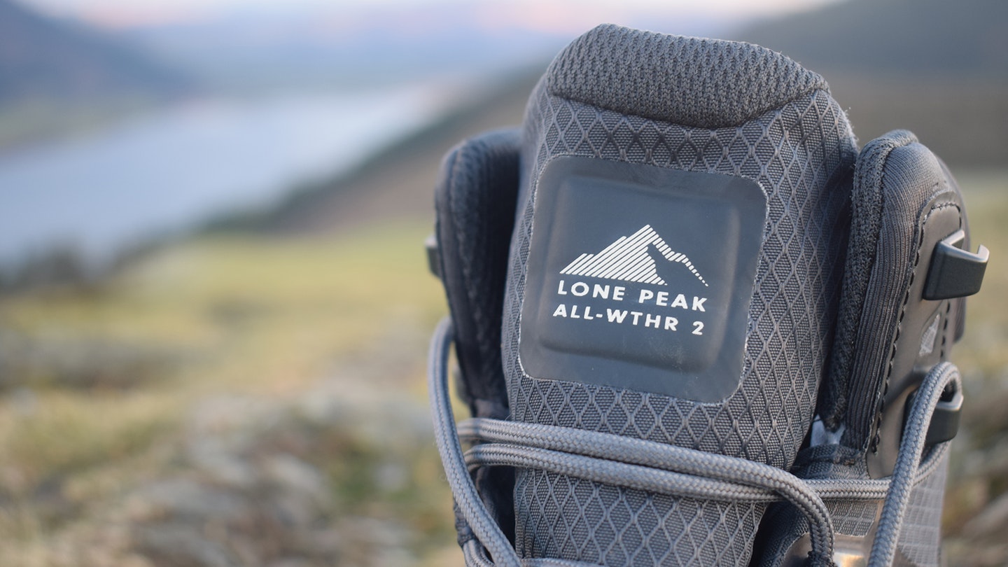 Altra Lone Peak ALL-WTHR Mid 2 padded tongue