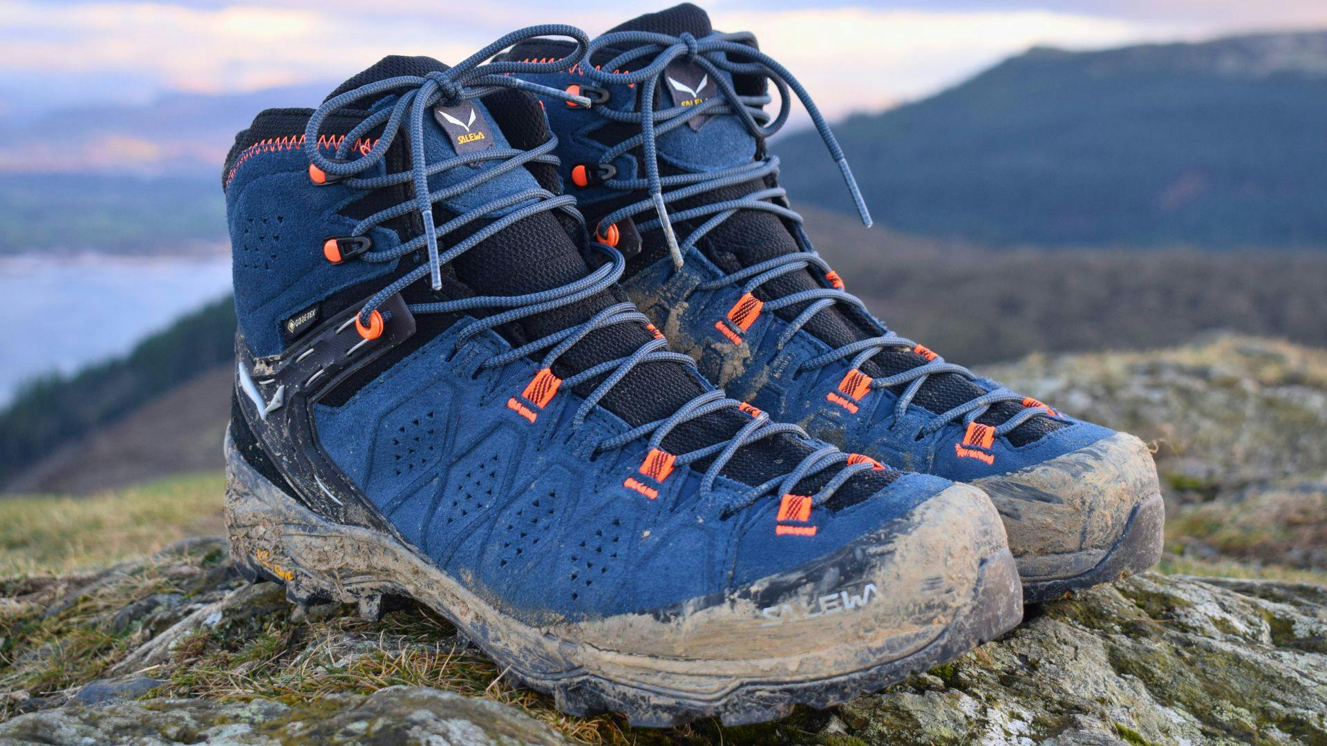 Trainer shop hiking boots