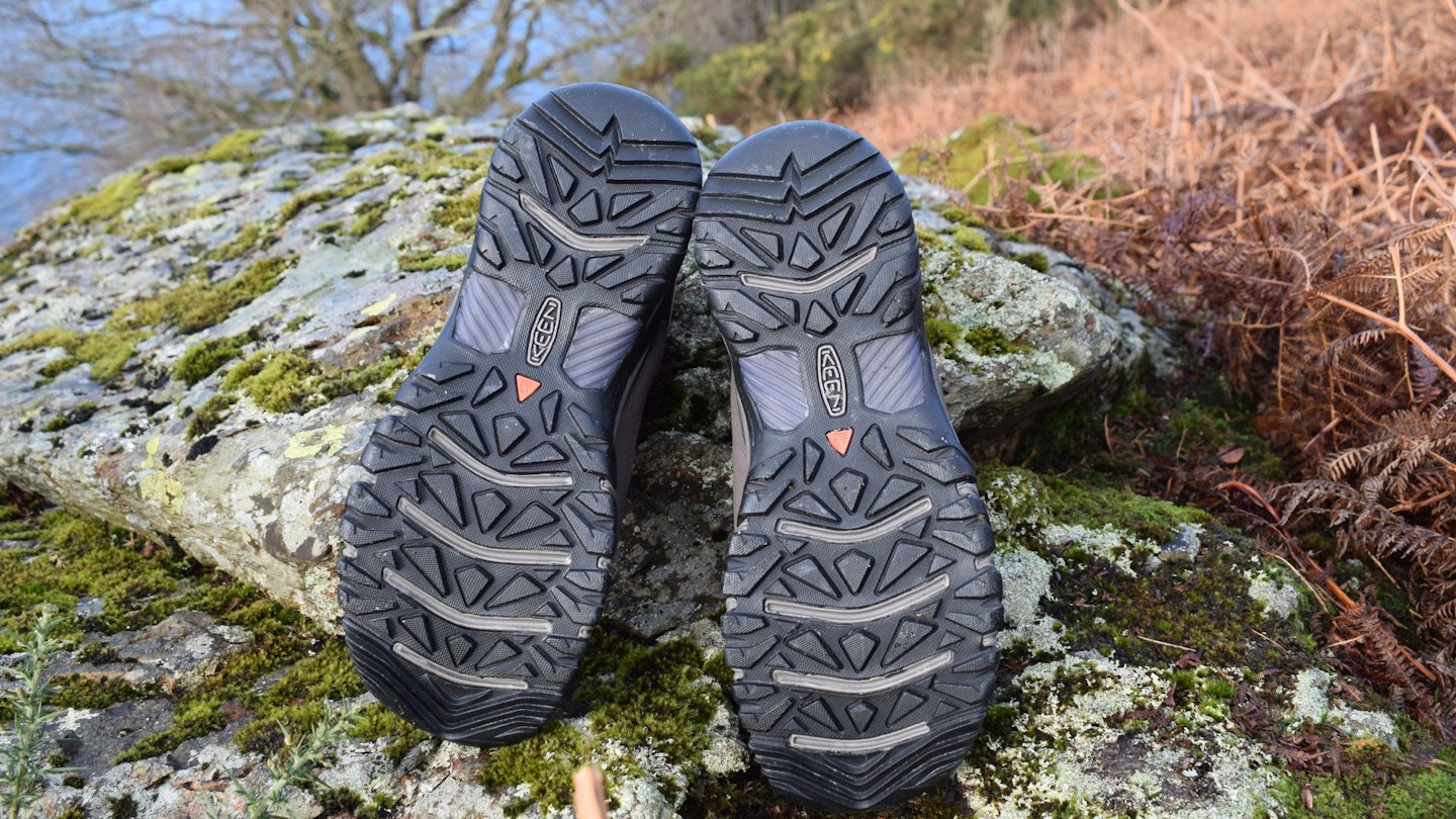 the soles of the Keen Men's Targhee III Mid Waterproof Boots