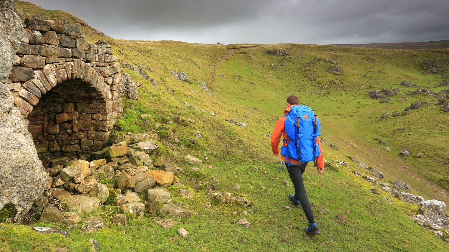 Chris Williams testing Fjällräven Kajka 55 in Cumbria