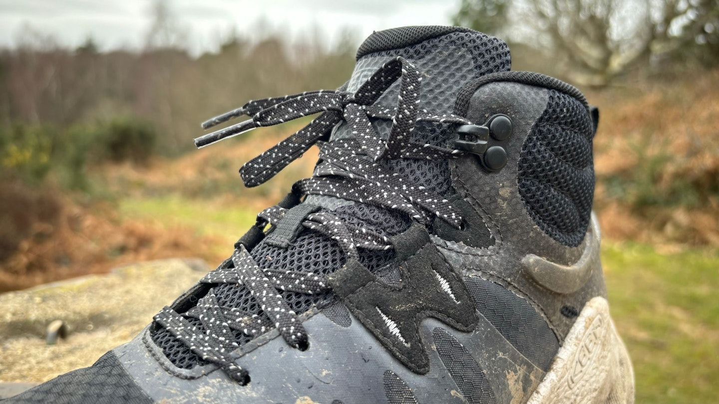 Keen Zionic laces