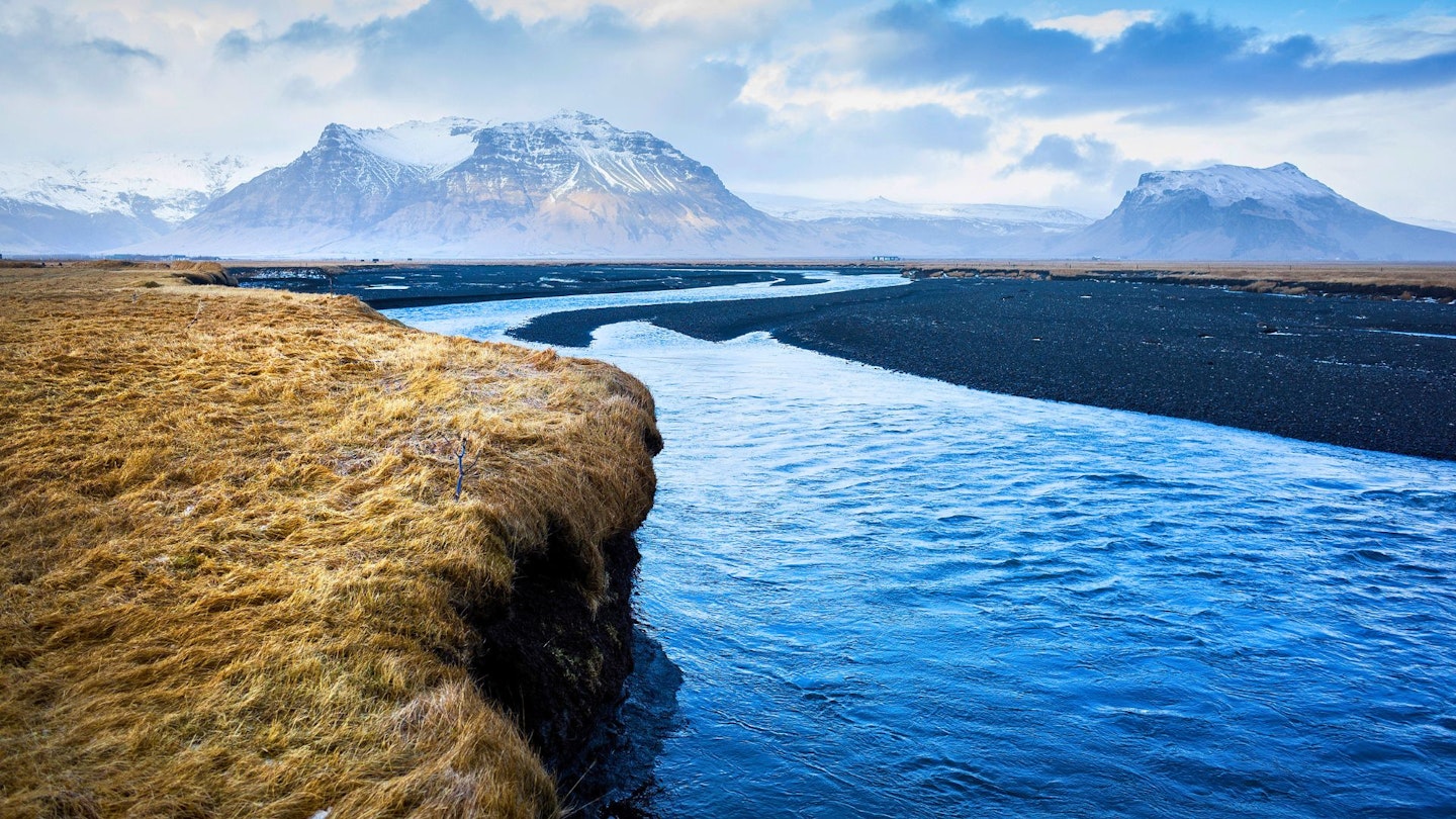 Icelandic landscape with river and mountains