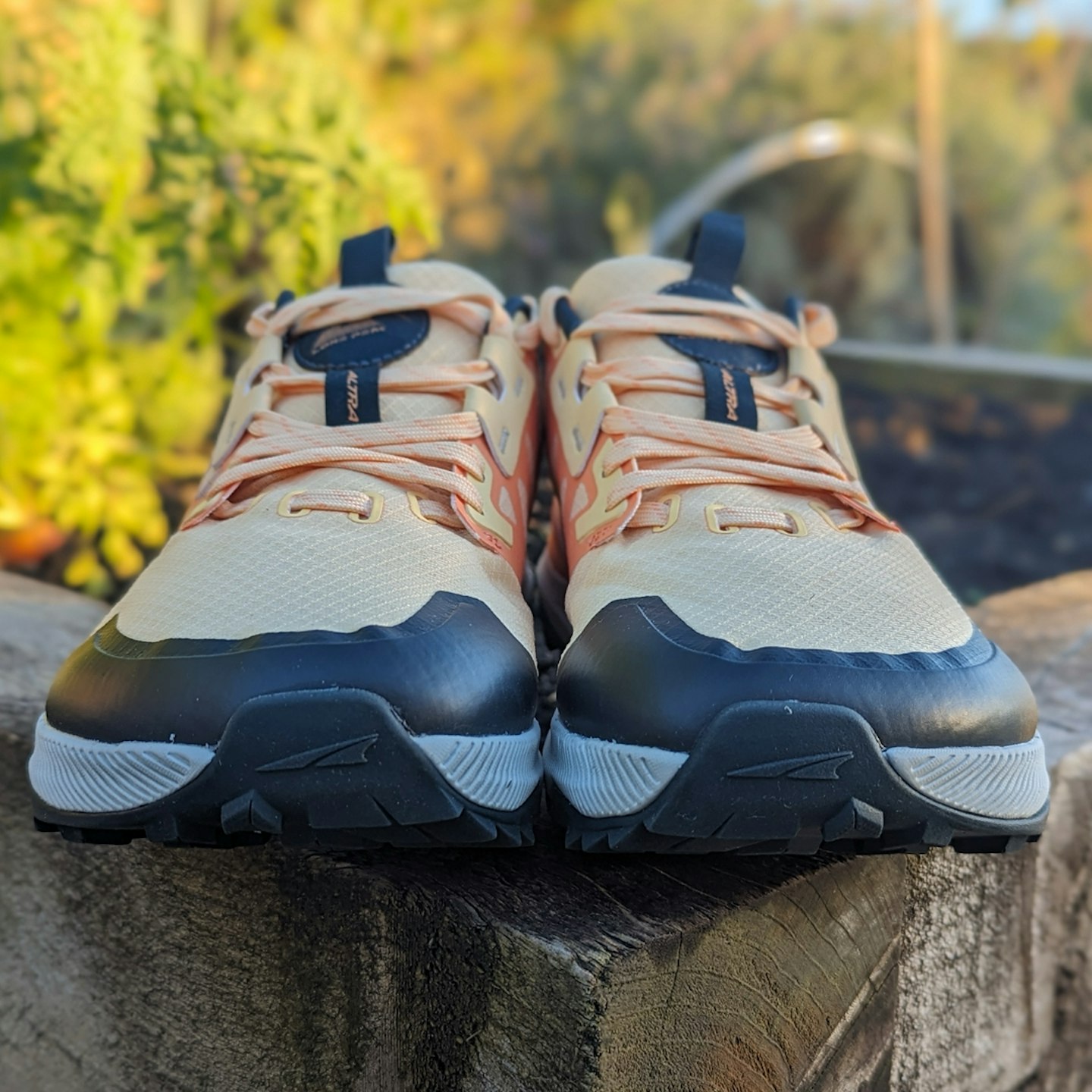 Altra Lone Peak 7 minimalist trail running shoes toebox