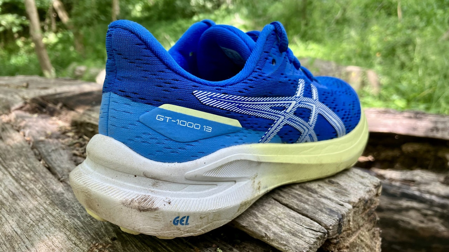 Asics GT-1000 13 GS Junior heel