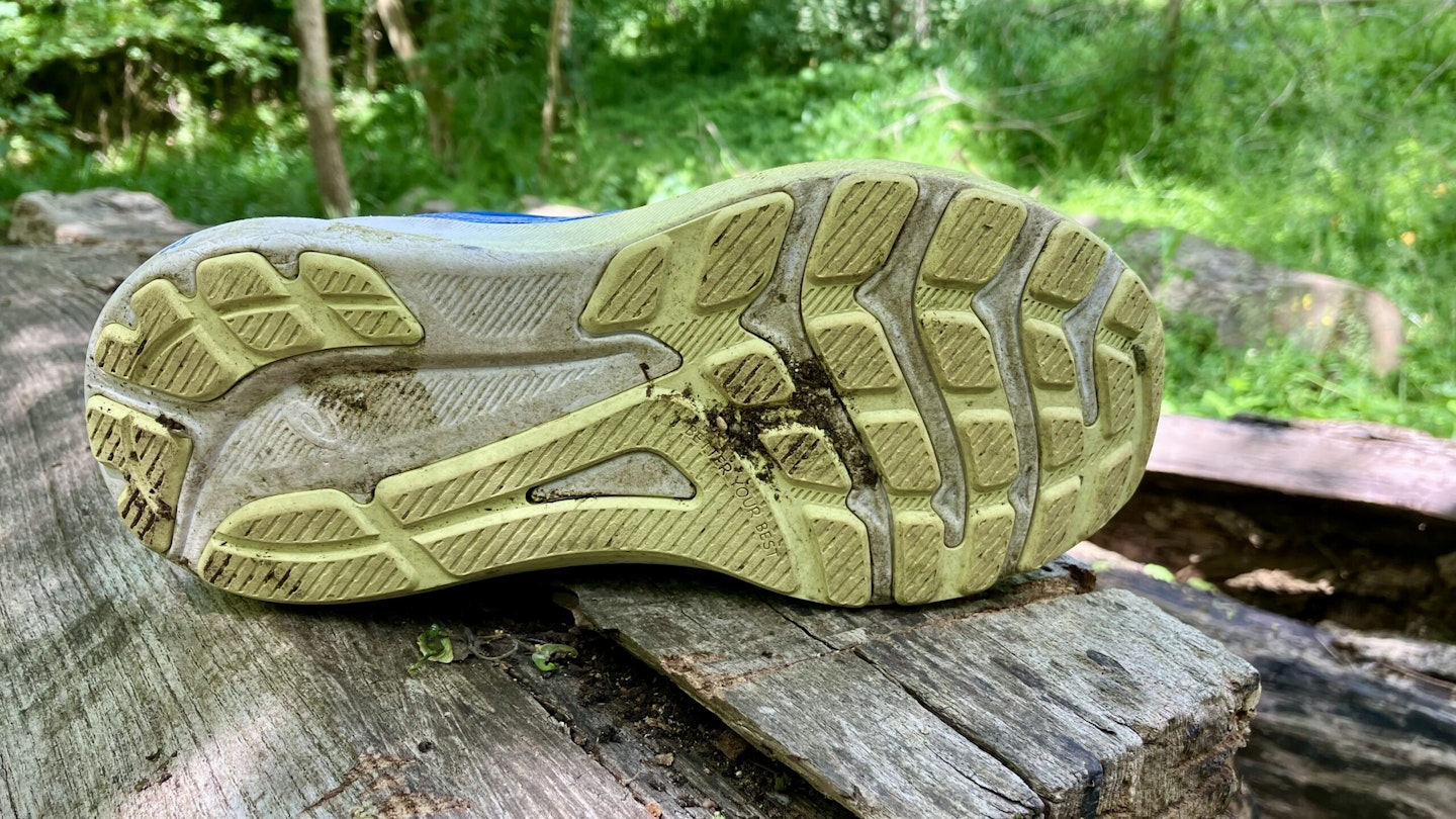Asics GT-1000 13 GS Junior outsole