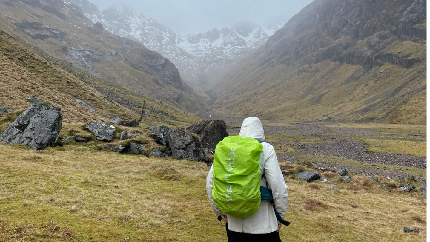 Ortovox trad 33 in the wet with a raincover