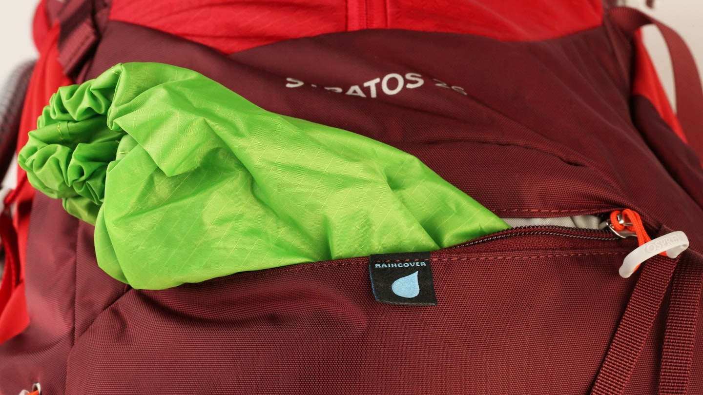 Osprey Stratos raincover