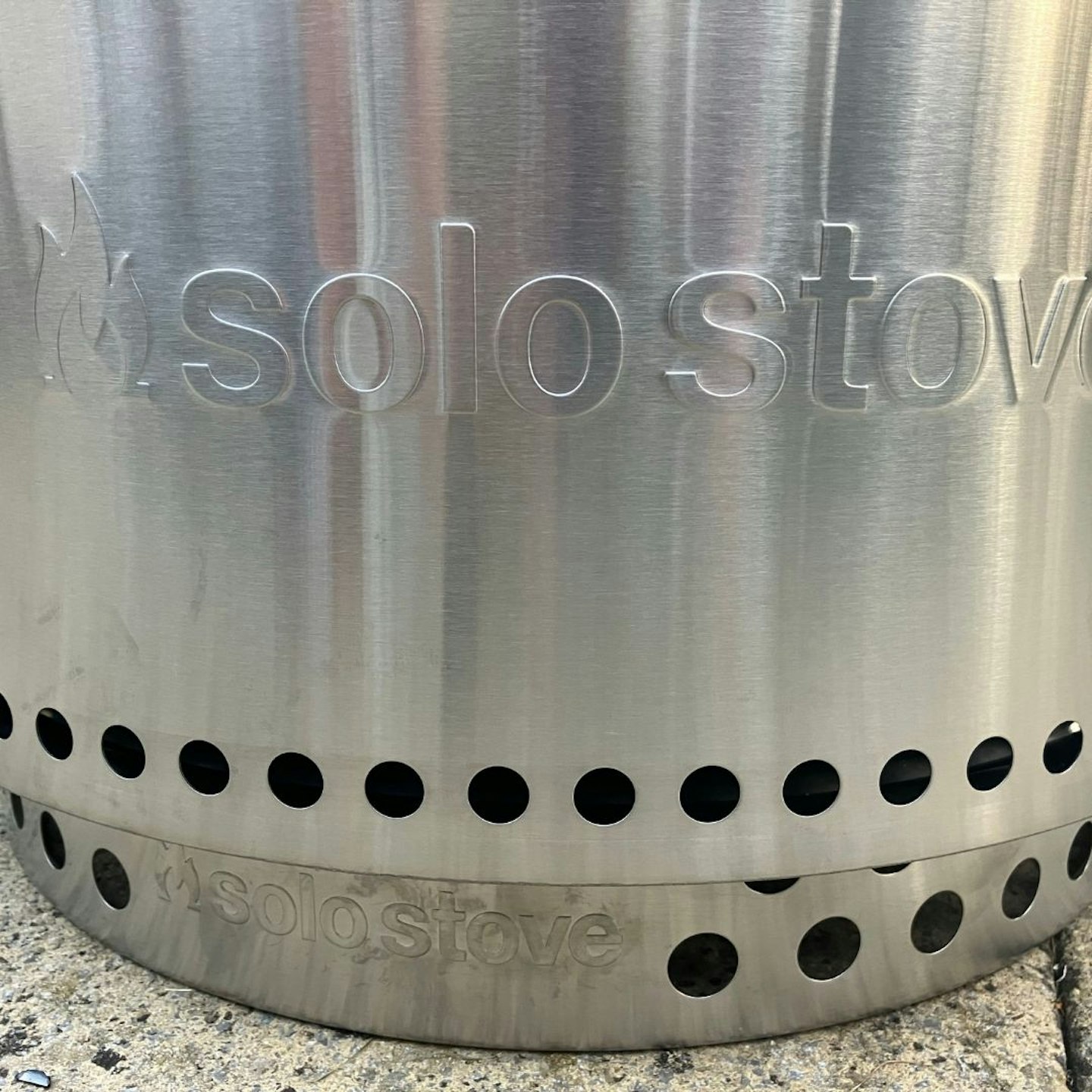 solo stove vent system and logo