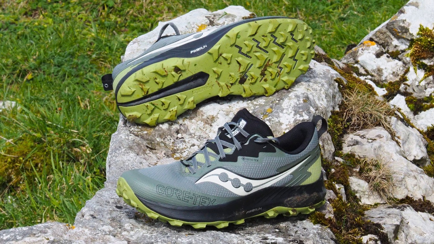 Side and underside profiles of Saucony Peregrine 14 GTX