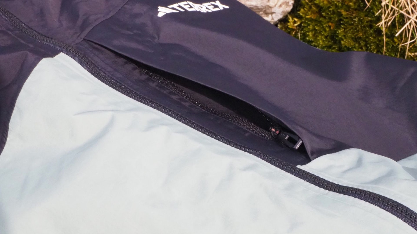 Adidas TERREX Xperior Hybrid RAIN.RDY Jacket chest pocket