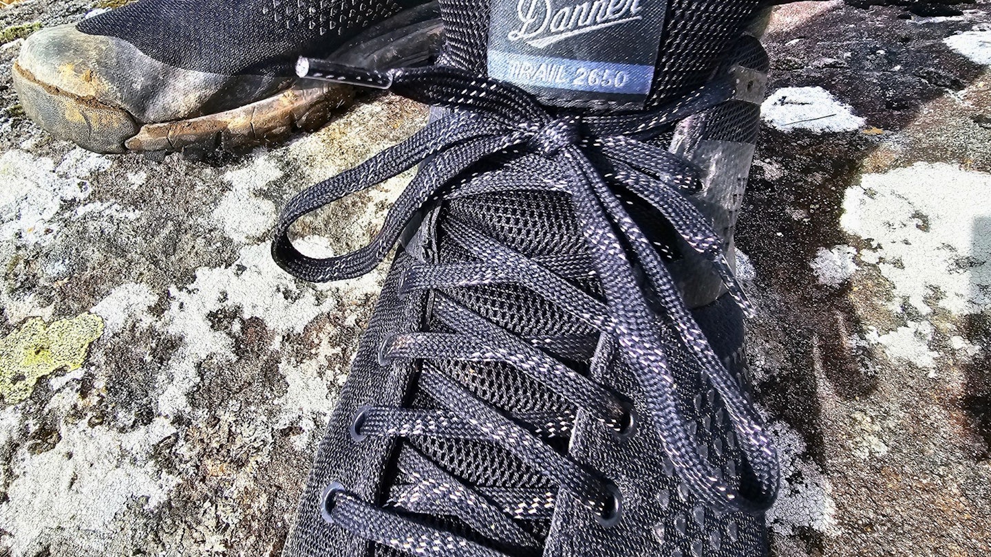 Danner Trail 2650 GTX lacing