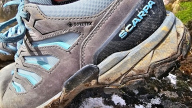 scarpa men's moraine gtx walking shoes