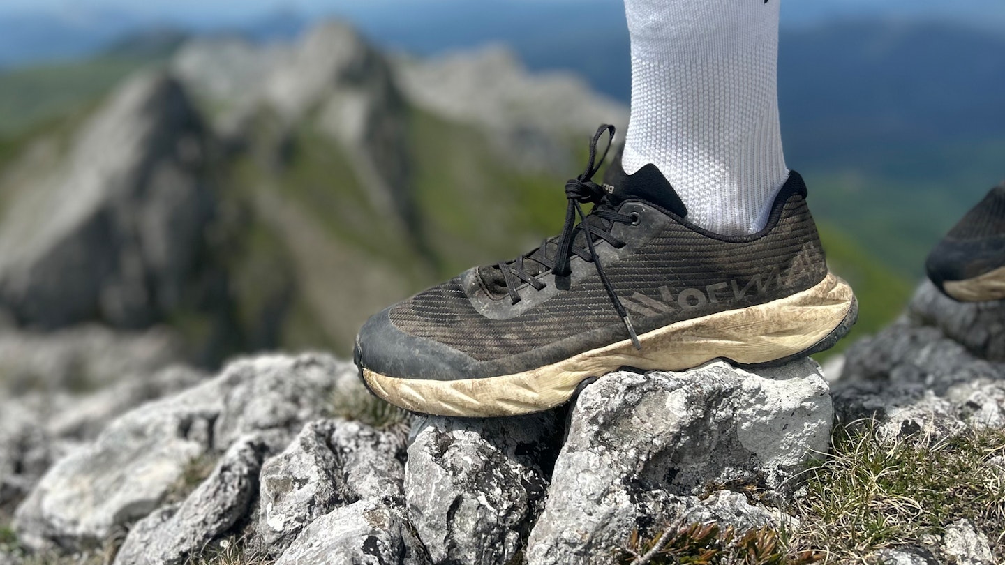 Lightweight Nnormal trail running shoe