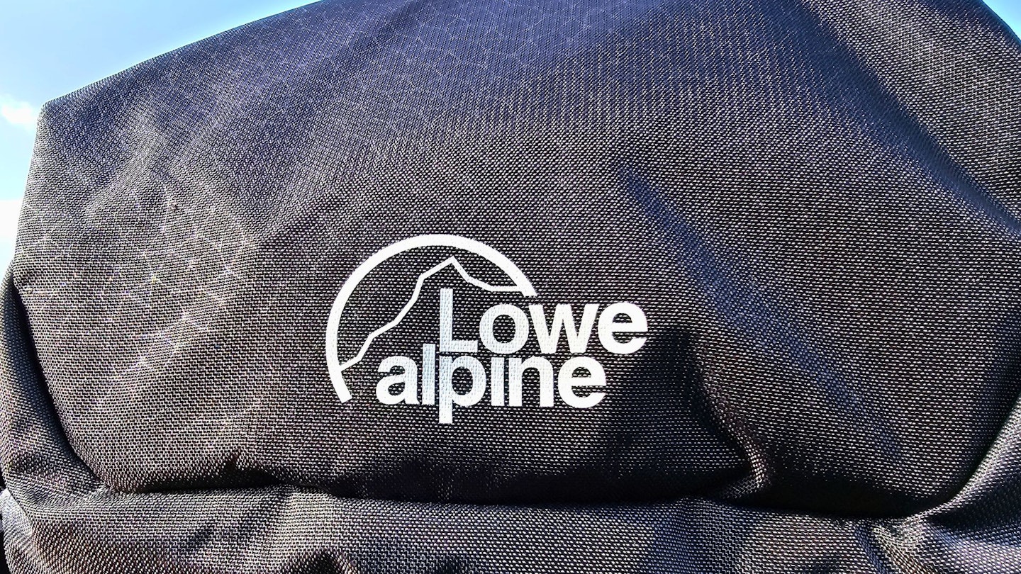 Lowe Alpine Yacuri 65 branding