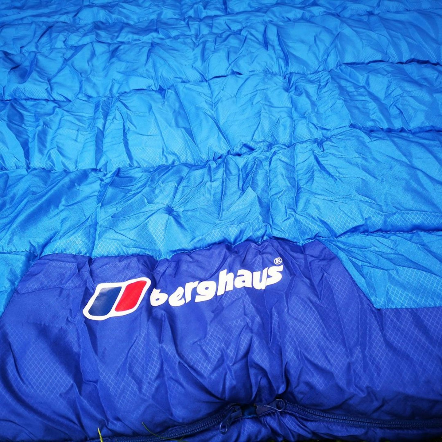 berghaus indulge double logo