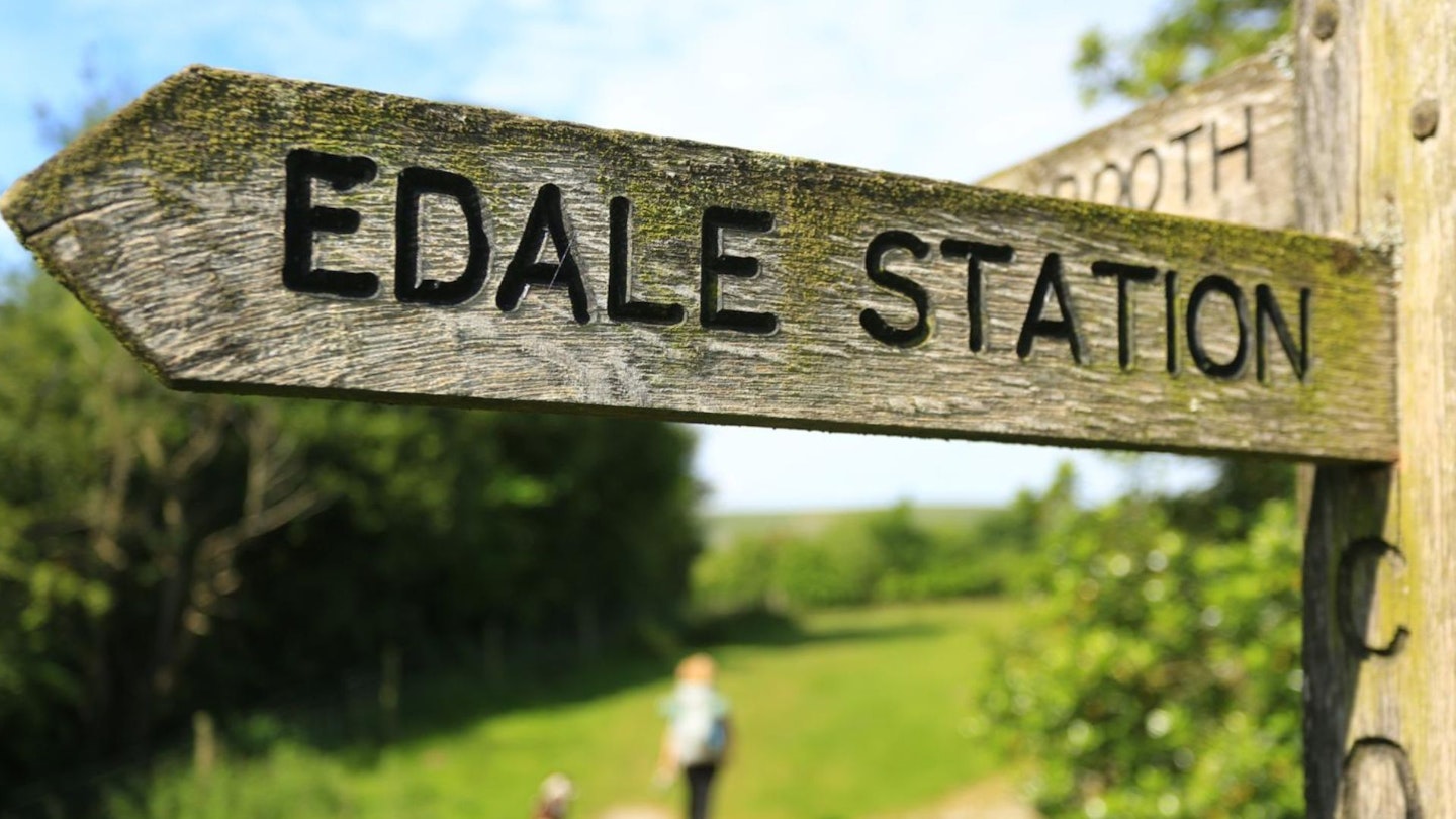 wooden Edale sign