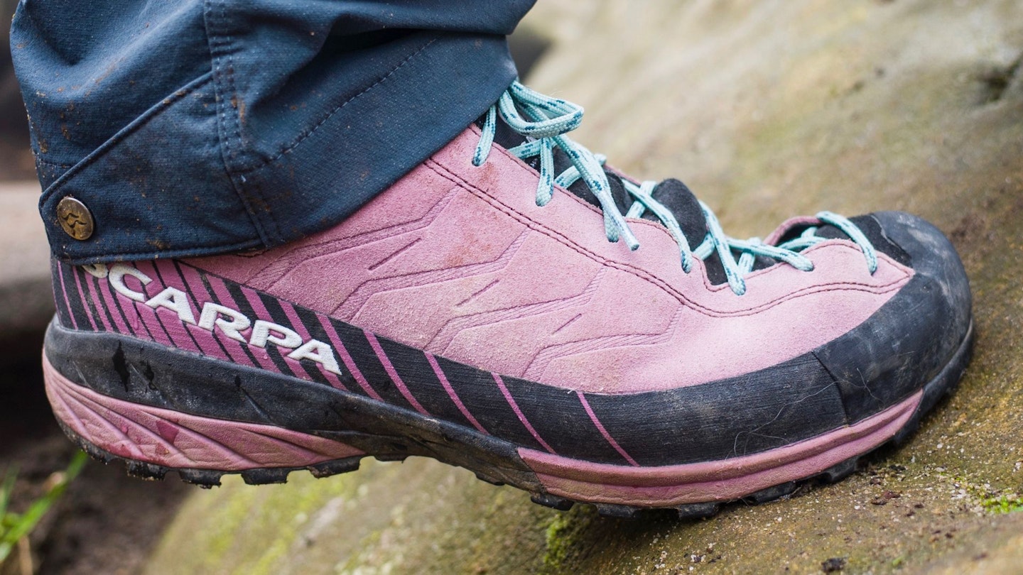 Scarpa mesacalito hiking shoes on rock