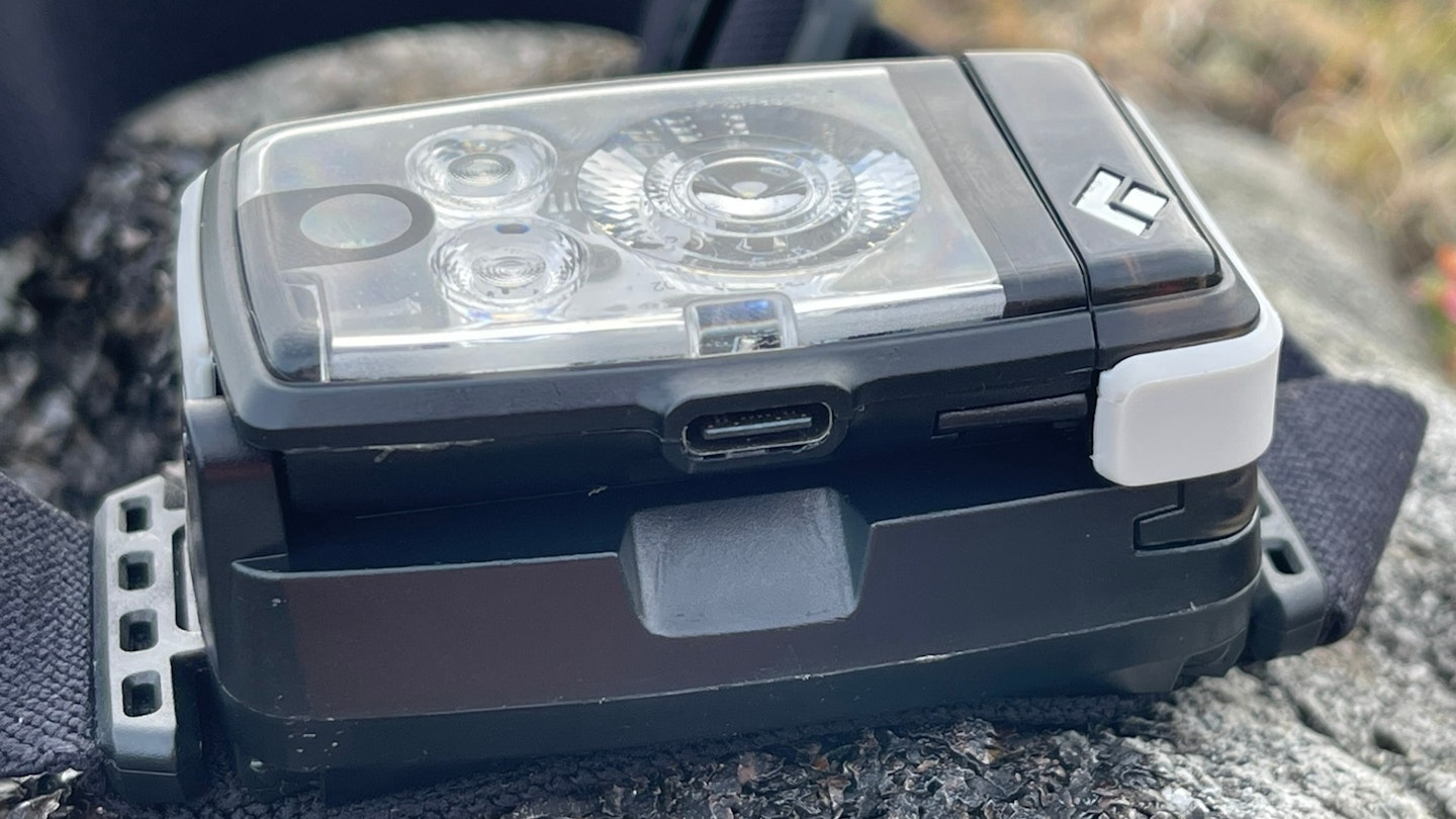 Black Diamond Distance LT1100 headtorch