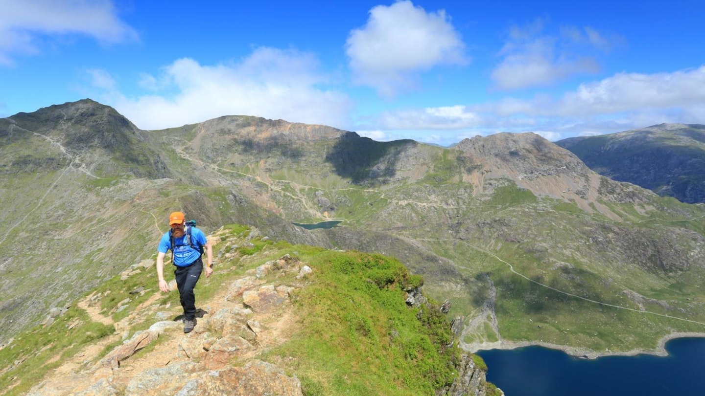 Y Gribyn & Y Lliwedd on a clear day