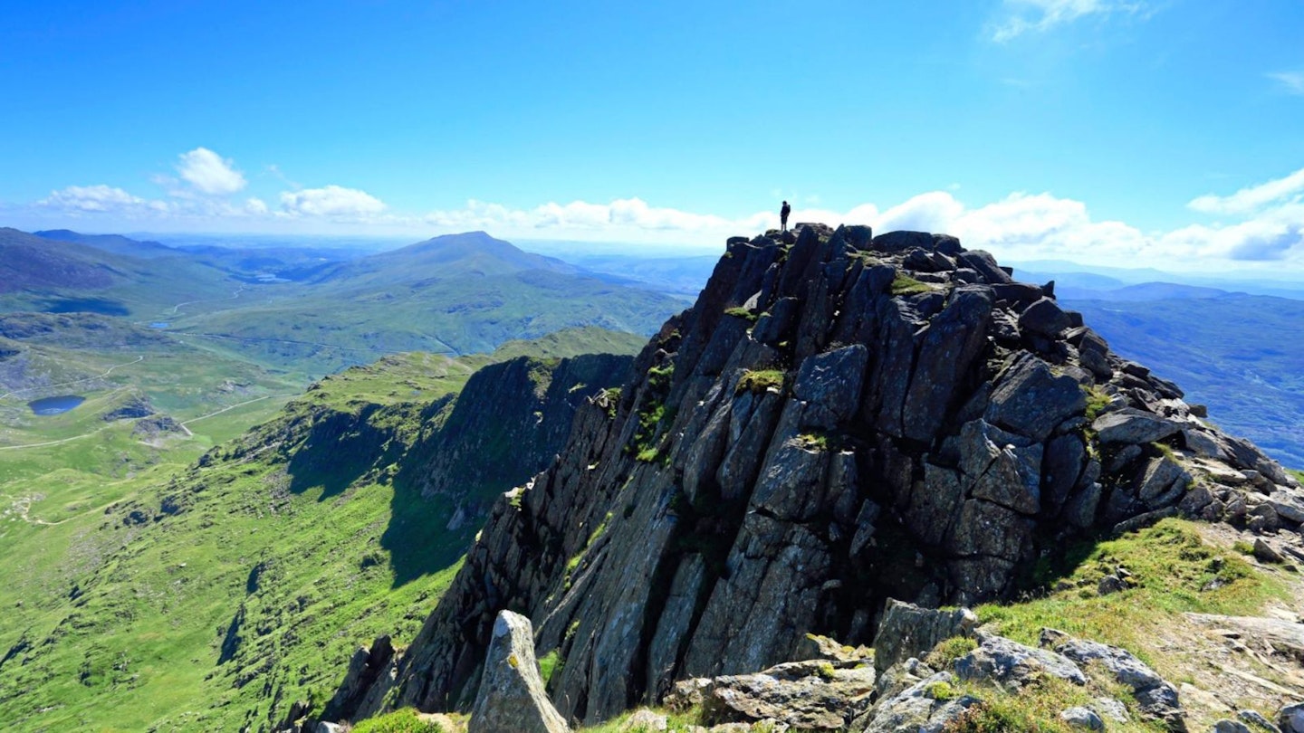 Y Gribyn & Y Lliwedd main pinnacle