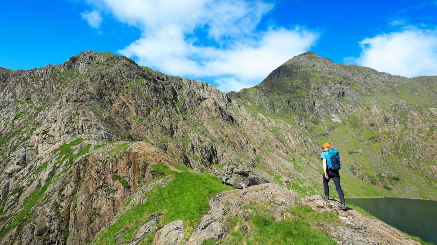 Y Gribyn & Y Lliwedd ridgeline 02