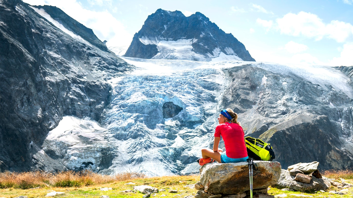 taking a break during mountain trail running