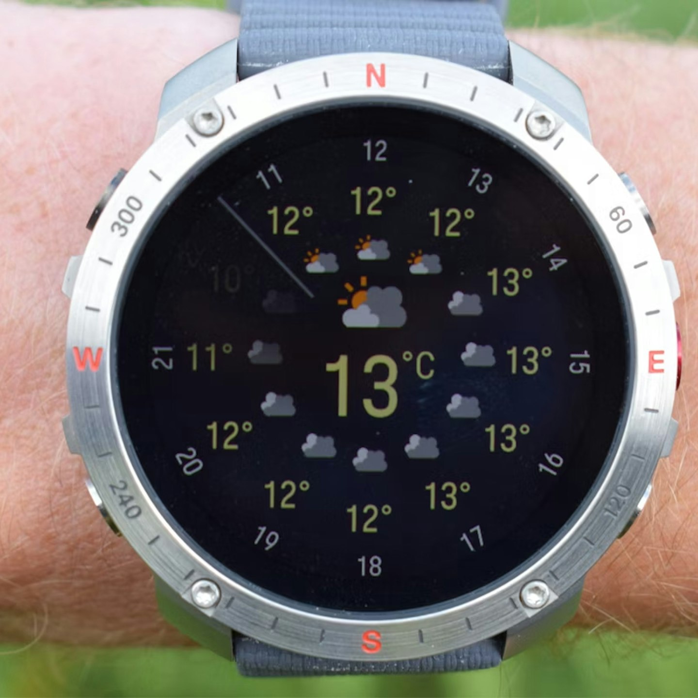 weather display of Polar Grit X2 Pro GPS running smartwatch