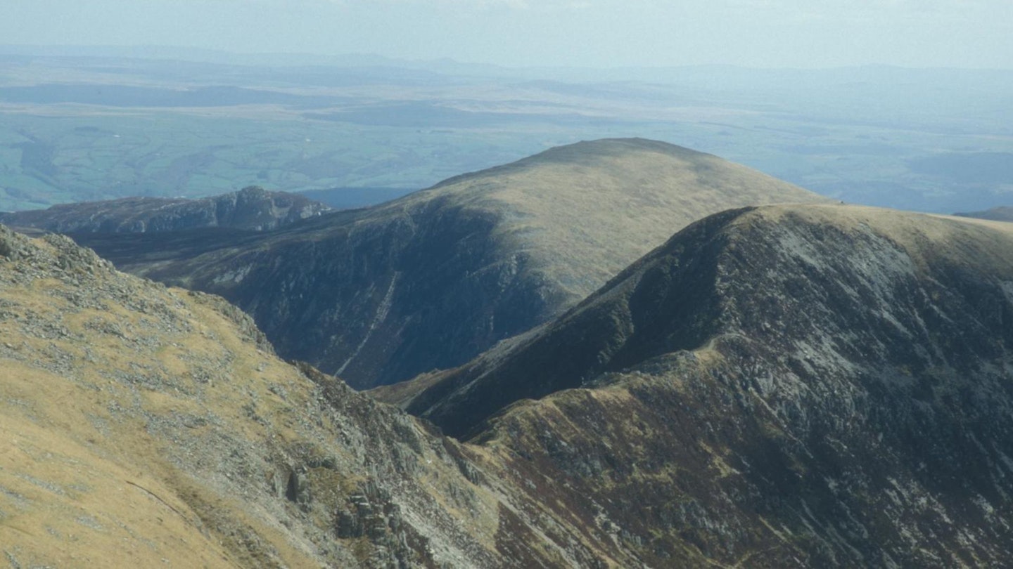 Bwlch Reyl Farchog and Pen yr Hegi du from Carnedd