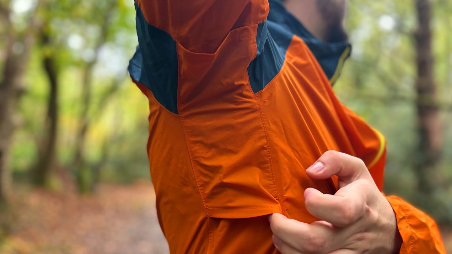 La Sportiva Pocketshell waterproof running jacket pit vents