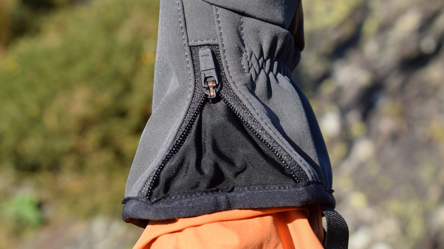 Outdoor Research Stormtracker Sensor Windbloc gloves