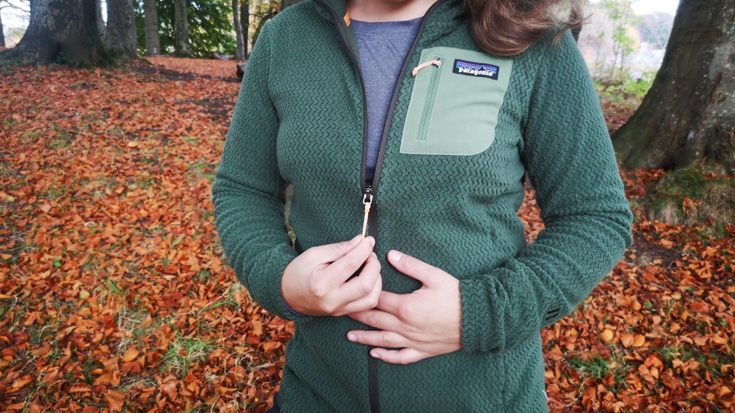 Patagonia R1 full zip hoody zip mechanism