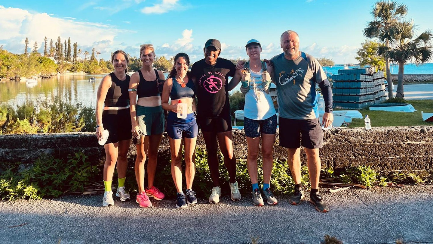 group shot at bermuda marathon