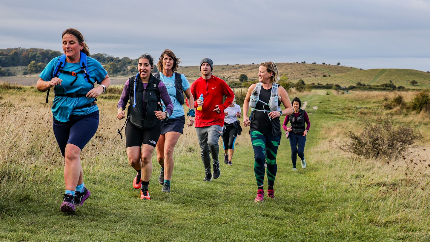 group of trail runners together