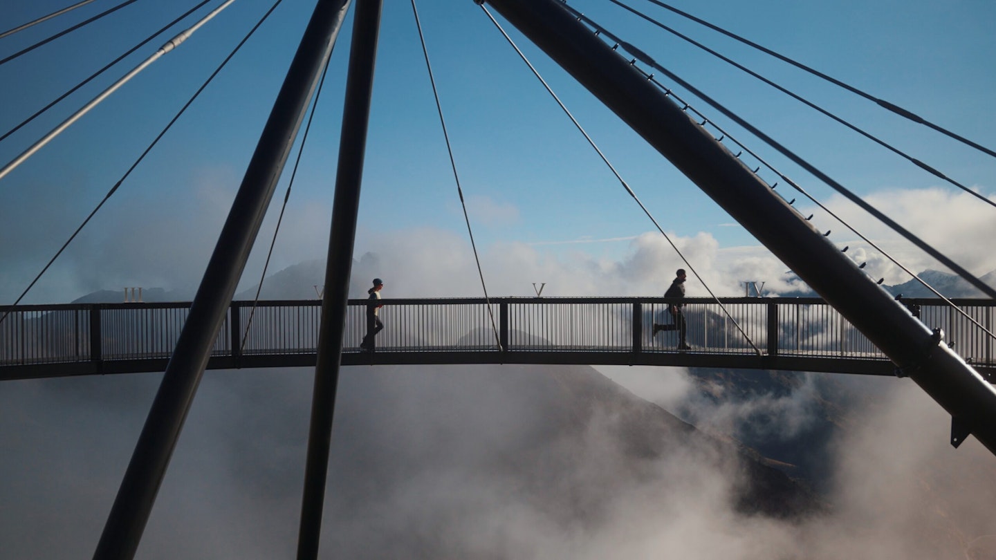 Everesting Mirador