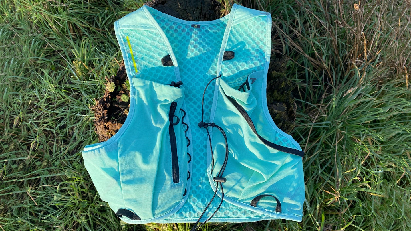 front side Inov8 racepac 8 running vest on the ground