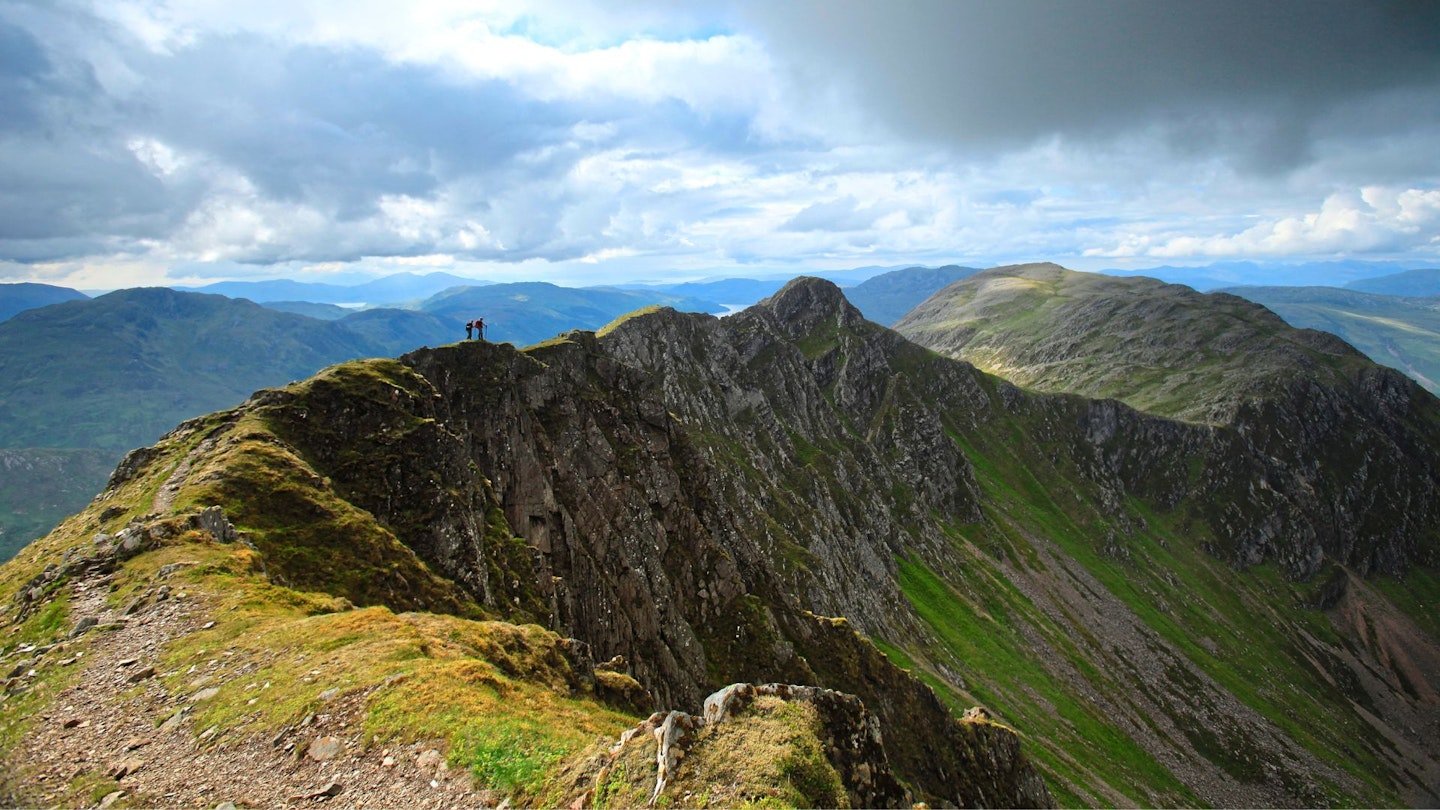 Five Sisters of Kintail, Glen Shiel, Approaching Beinn Bhuidhe on the ridge to Sgurr na Moraich