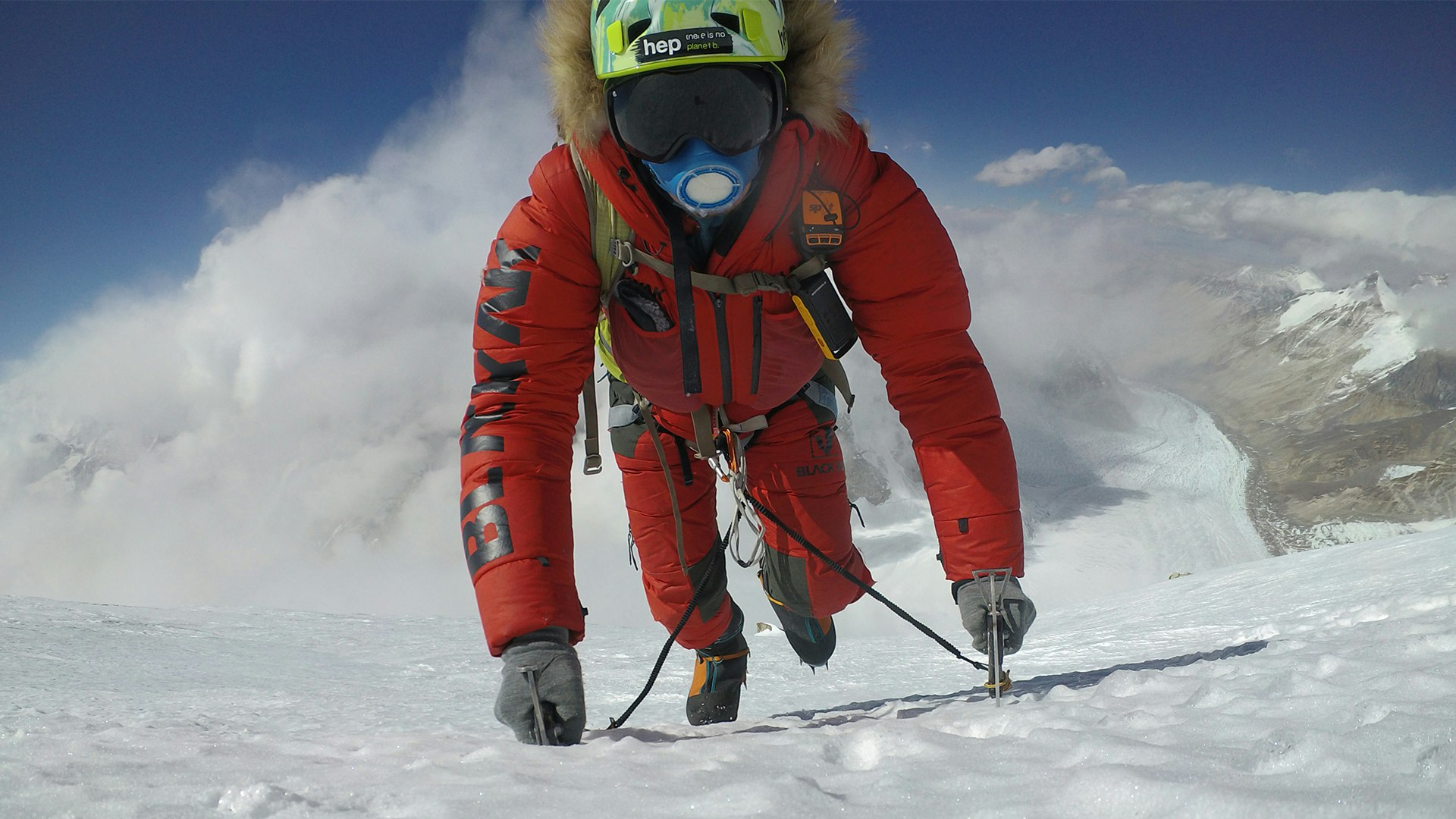 Jost Kobusch climbing vertical